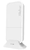 Uasghrádú ar threalamh Ródaire Mikrotik WAP LTE L4 (650MHz 64MB RAM 1xLAN 1x 802.11n 1x LTE) sliotán SIM lasmuigh 4 dBi