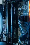 HAL3000 MČR Finale Pro 7800 XT Intel i5-13400F 16 Go RX 7800 XT 1 To PCIe SSD WiFi W11 thumbnail (13 of 16)